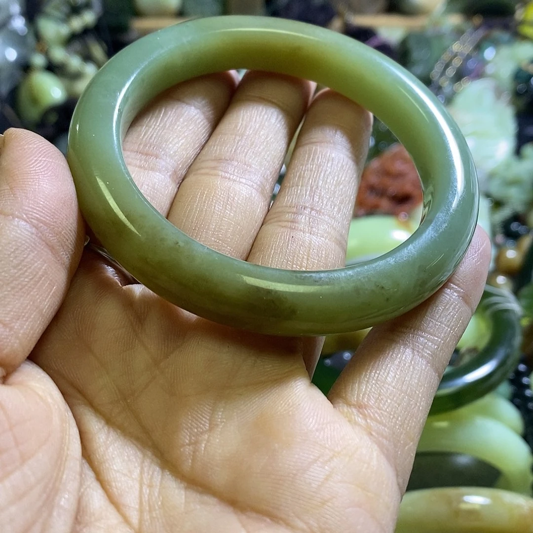 和田玉未镶嵌手镯55口径