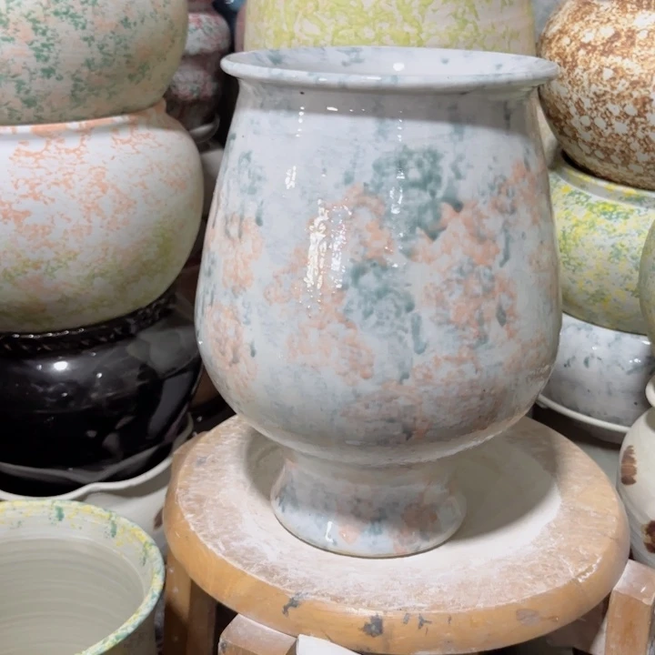 瓷片口15高26 满58给一只盆