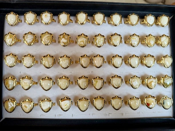 浓白盾牌型925镀金7克戒指