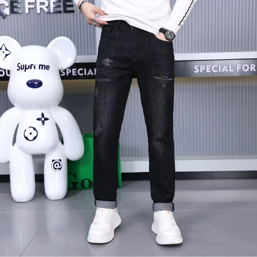 25春夏经典时尚潮牌百搭立体刺绣弹力柔软修身小脚男士牛仔裤522