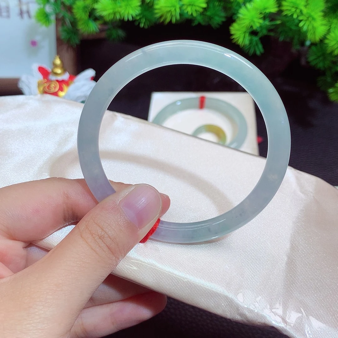 翡翠未镶嵌手镯537