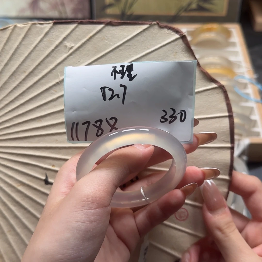 不****玛瑙/玉髓手镯合金11788