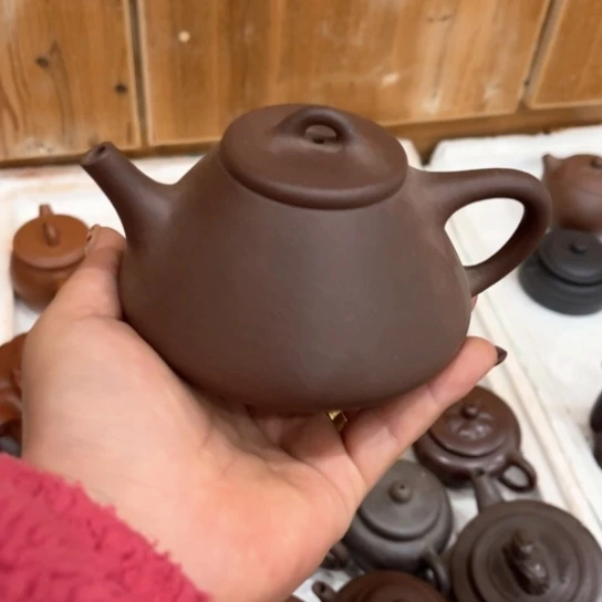 紫砂茶壶瑕疵……………………