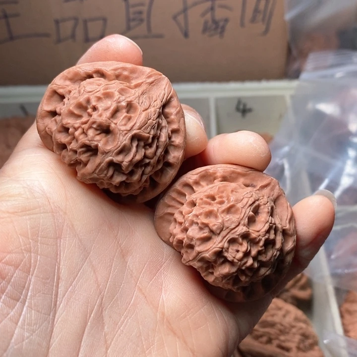 文玩核桃吊坠常*宫灯