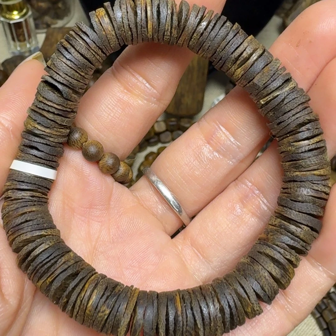 沉香手串皮油沉水乌身卡1.0-13克多样性发货一条