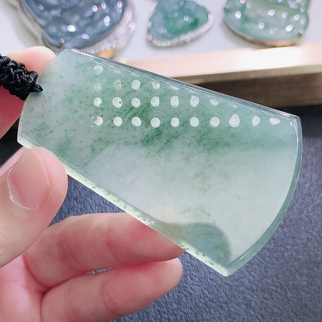 翡翠未镶嵌挂件翡翠