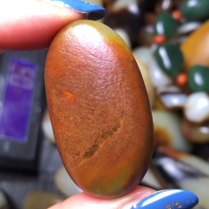 和田玉未镶嵌珠宝奇石