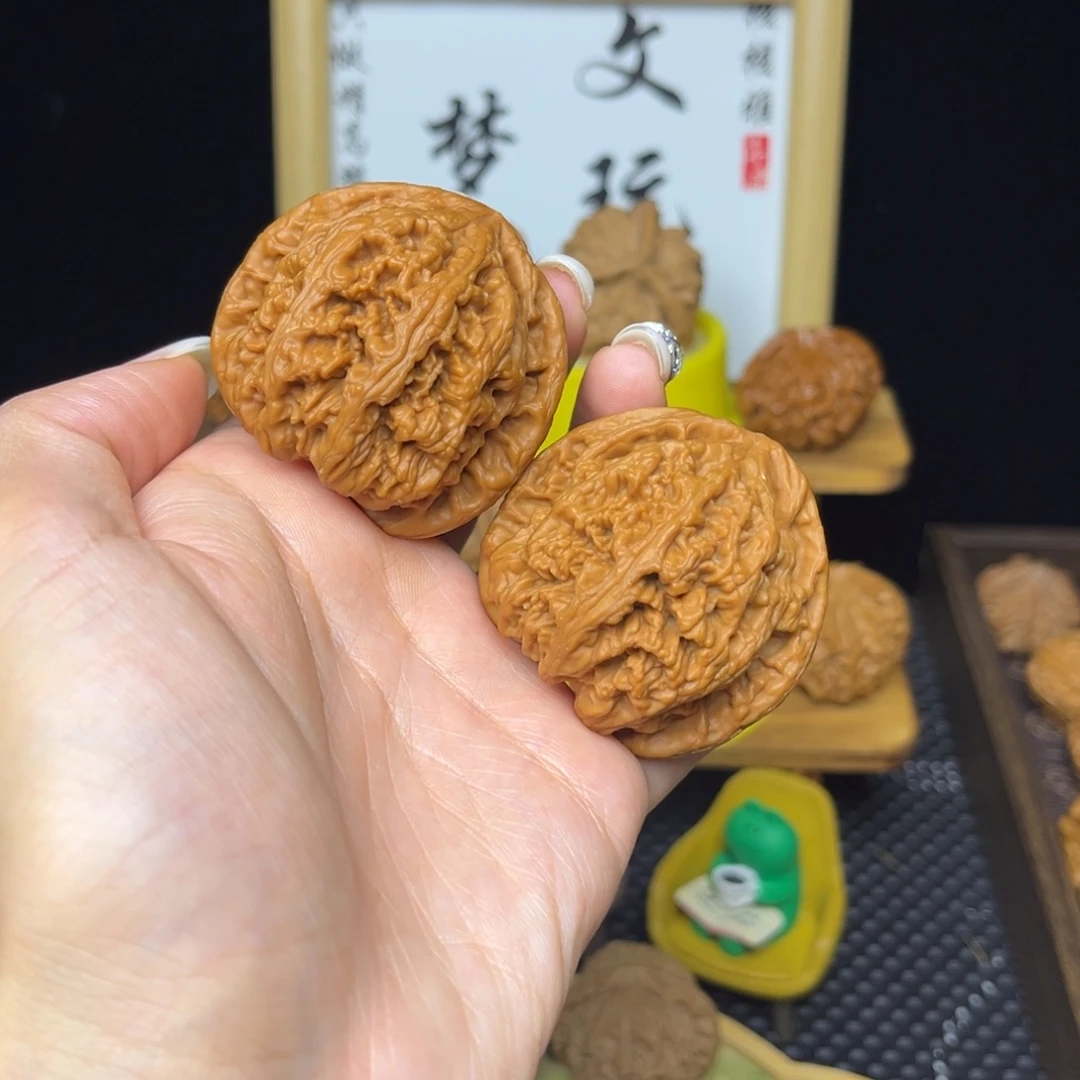 文玩核桃吊坠平谷粗筋47全打底