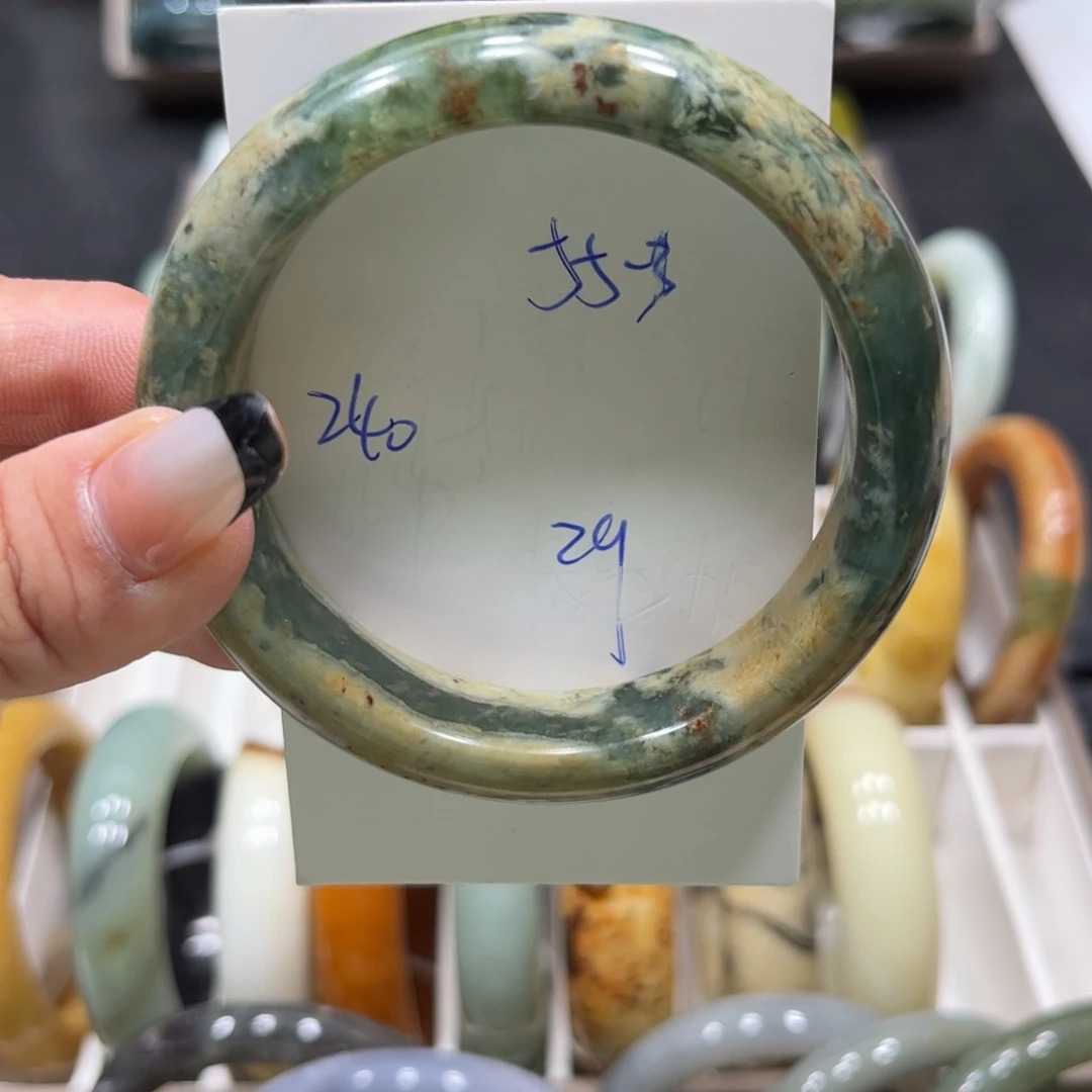 未镶嵌蛇纹石玉手镯