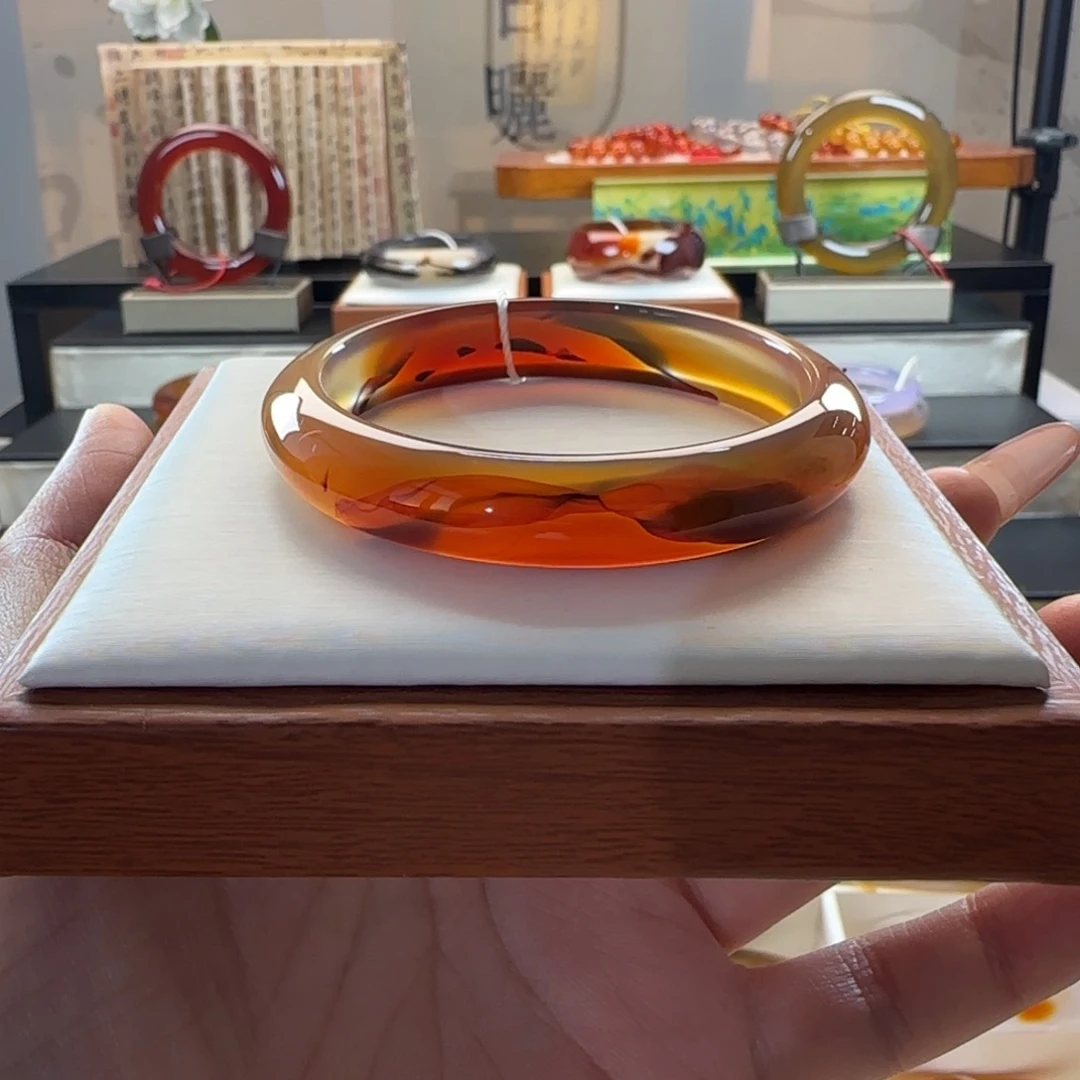 手镯玛瑙/玉髓未镶嵌枫林晚