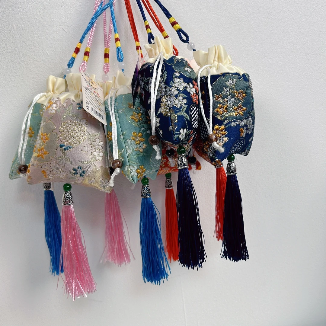 刺绣香囊手工香包