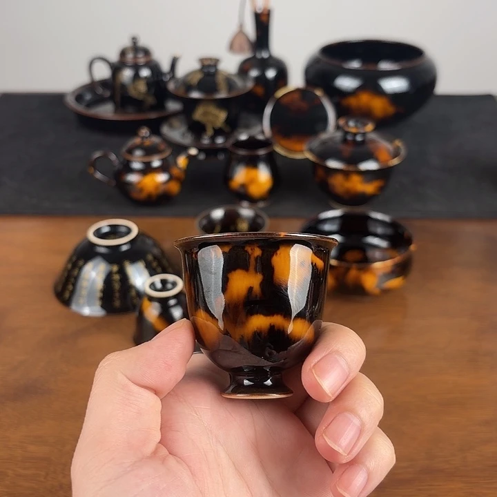 玳瑁釉高足闻香主人杯