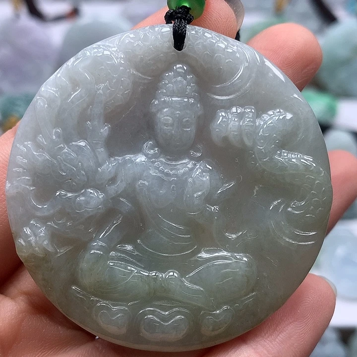 翡翠未镶嵌颈饰玉龙观音