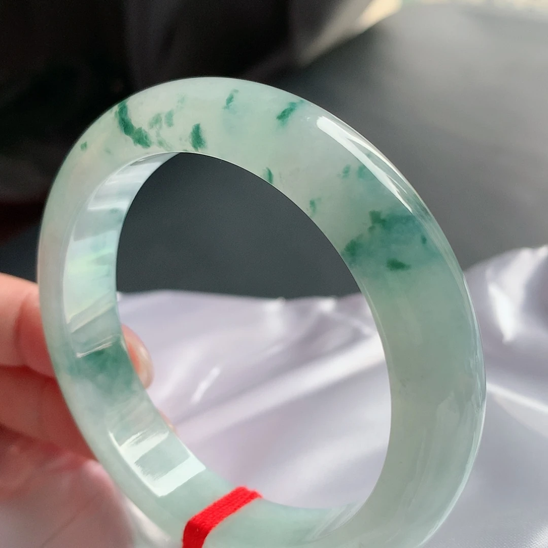 【闪购商品】未镶嵌手镯翡翠57+