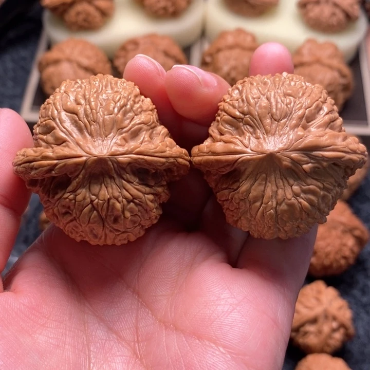 文玩核桃把件毕业大泥鳅42