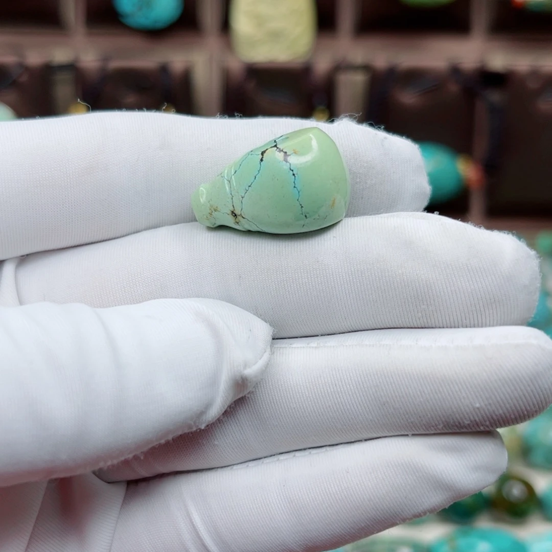 绿松石未镶嵌纯天然原矿绿松石