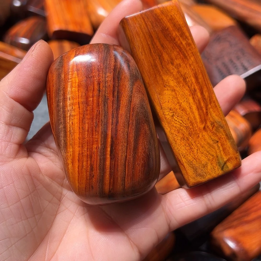 有***，交趾黄檀（大红酸枝）