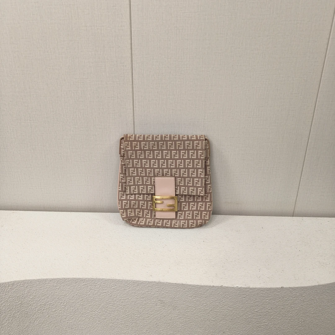 95新 FENDI/芬迪 G专属/芬迪斜挎包/25230
