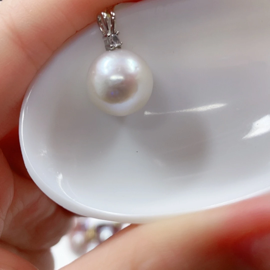 淡水珍珠吊坠(赠链)未镶嵌
