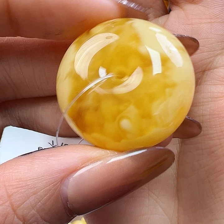 蜜蜡未镶嵌珠宝奇石