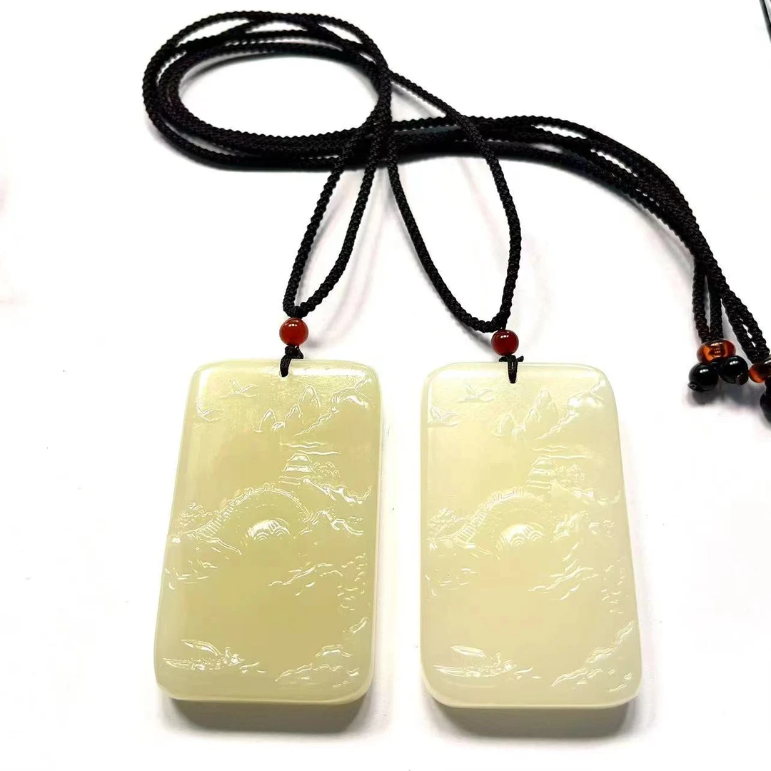 FF300-天然一级白精美吊坠-颜色多样性