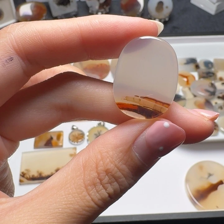 玛瑙/玉髓未镶嵌珠宝奇石