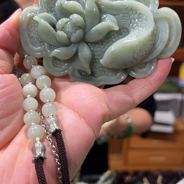 未镶嵌岫玉毛衣链