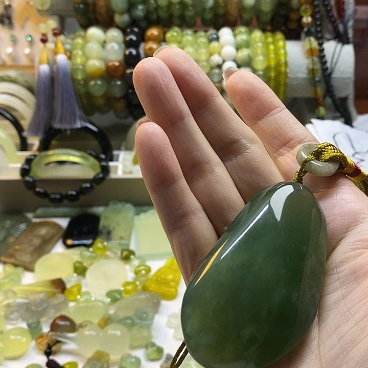 未镶嵌蛇纹石玉手镯蜗*