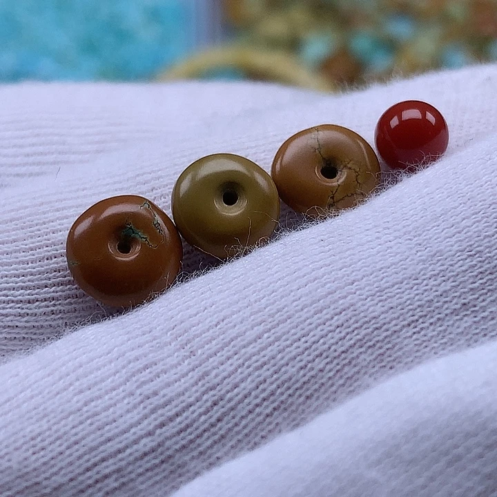 南红玛瑙未镶嵌珠宝奇石