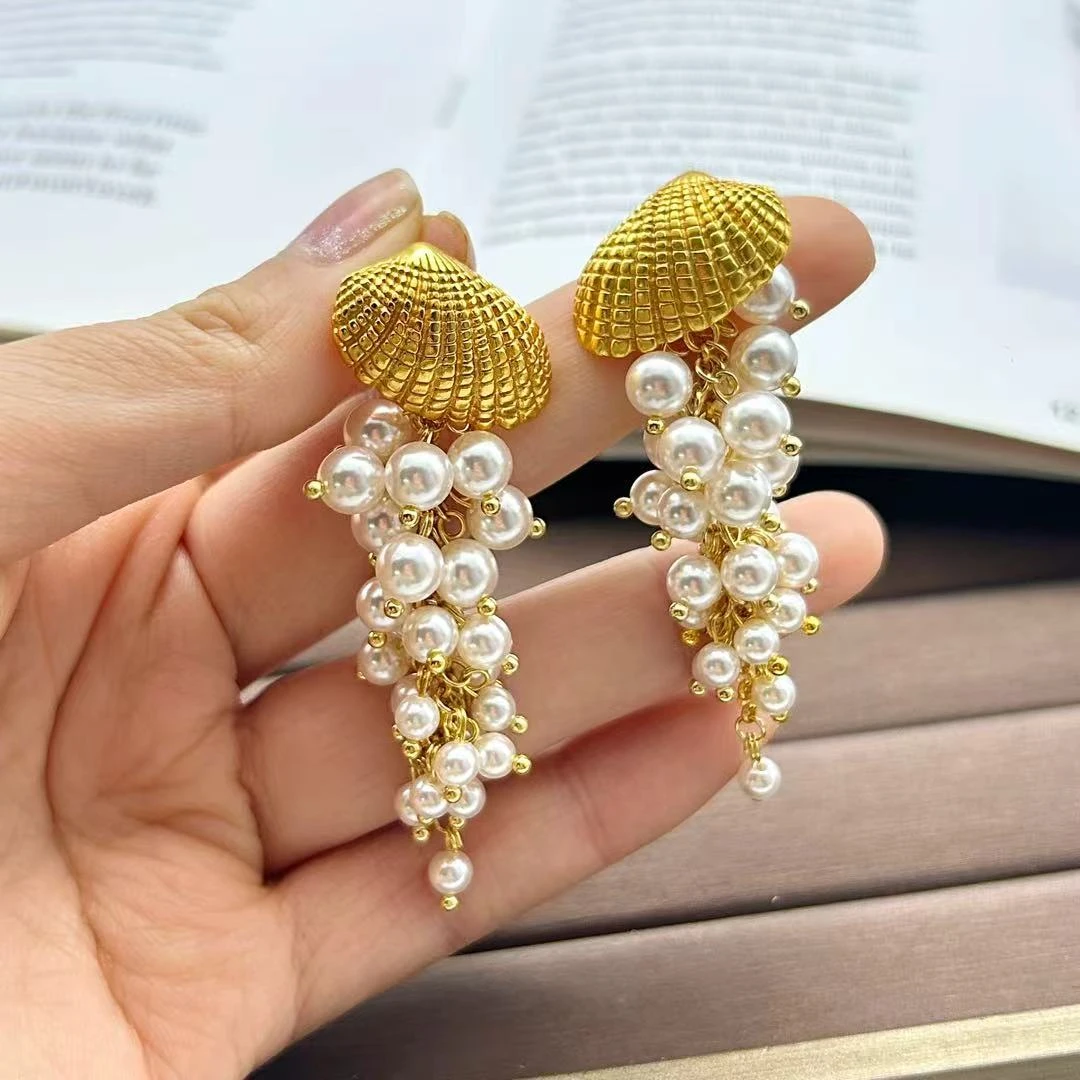 铜合金仿珍珠耳饰 法式复古气质金属流苏长款重工复古耳环女耳饰