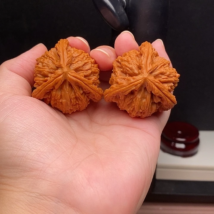 洛****吊坠文玩核桃白奔