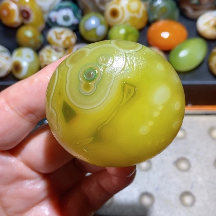 未镶嵌玛瑙/玉髓珠宝半成品105