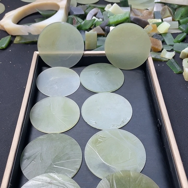 和田玉（糖玉）未镶嵌珠宝半成品