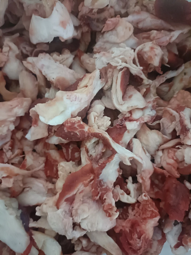 清真碎筋头巴脑，带点油，带点小脆骨