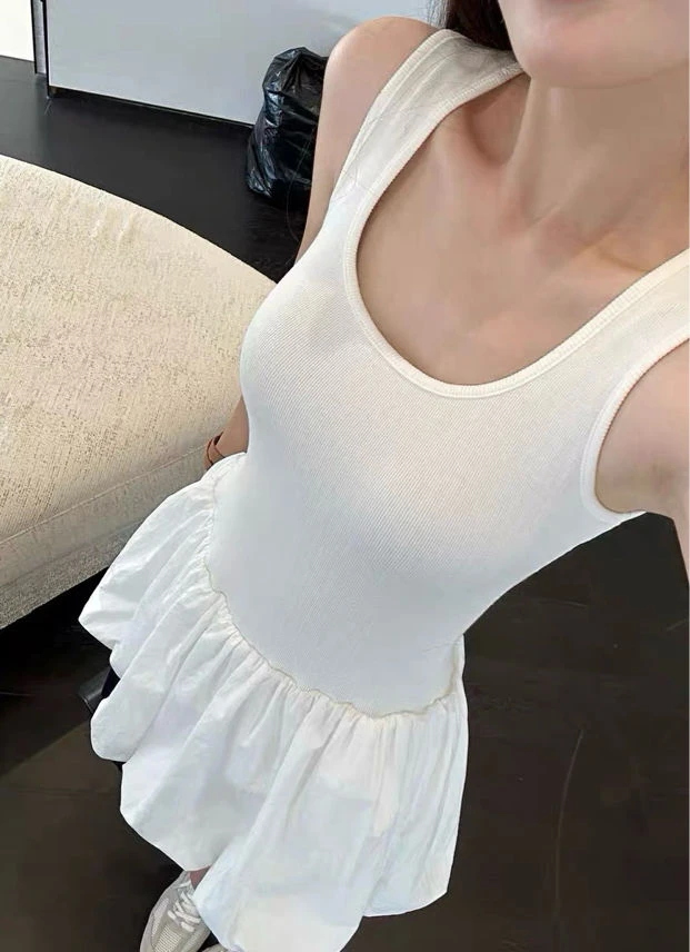 初见家【芭蕾风U领无袖花苞连衣裙（有内衬）】2025新款穿搭修身显瘦