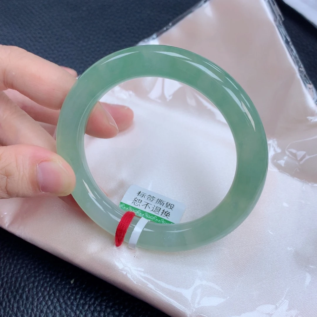 翡翠手镯未镶嵌缅甸天然翡翠手镯57圈口