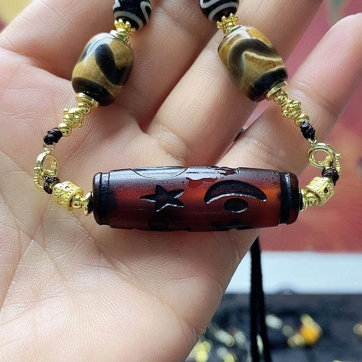 玛瑙/玉髓合金颈饰