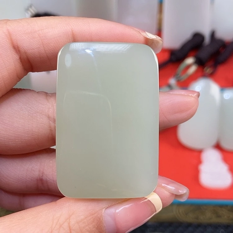 【闪购商品】颈饰未镶嵌和田玉