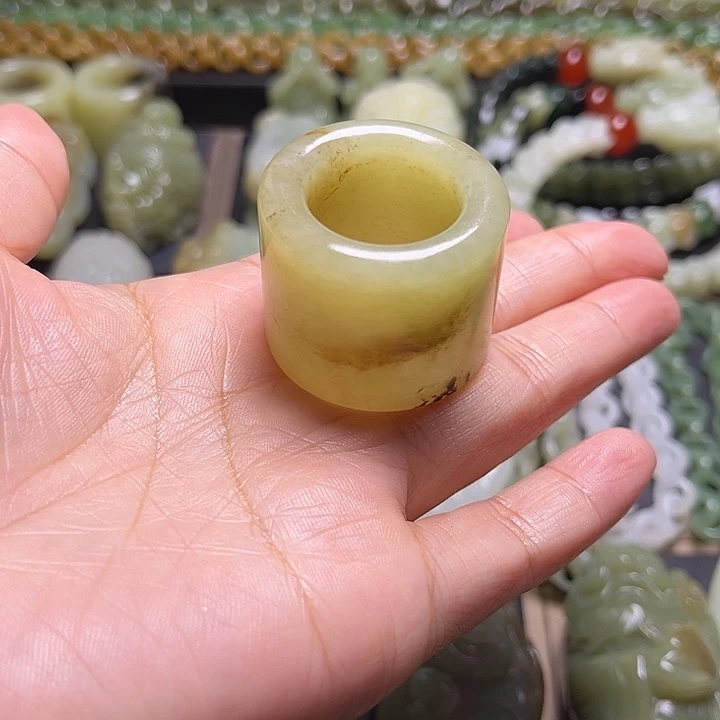 铭***门和田玉未镶嵌挂件