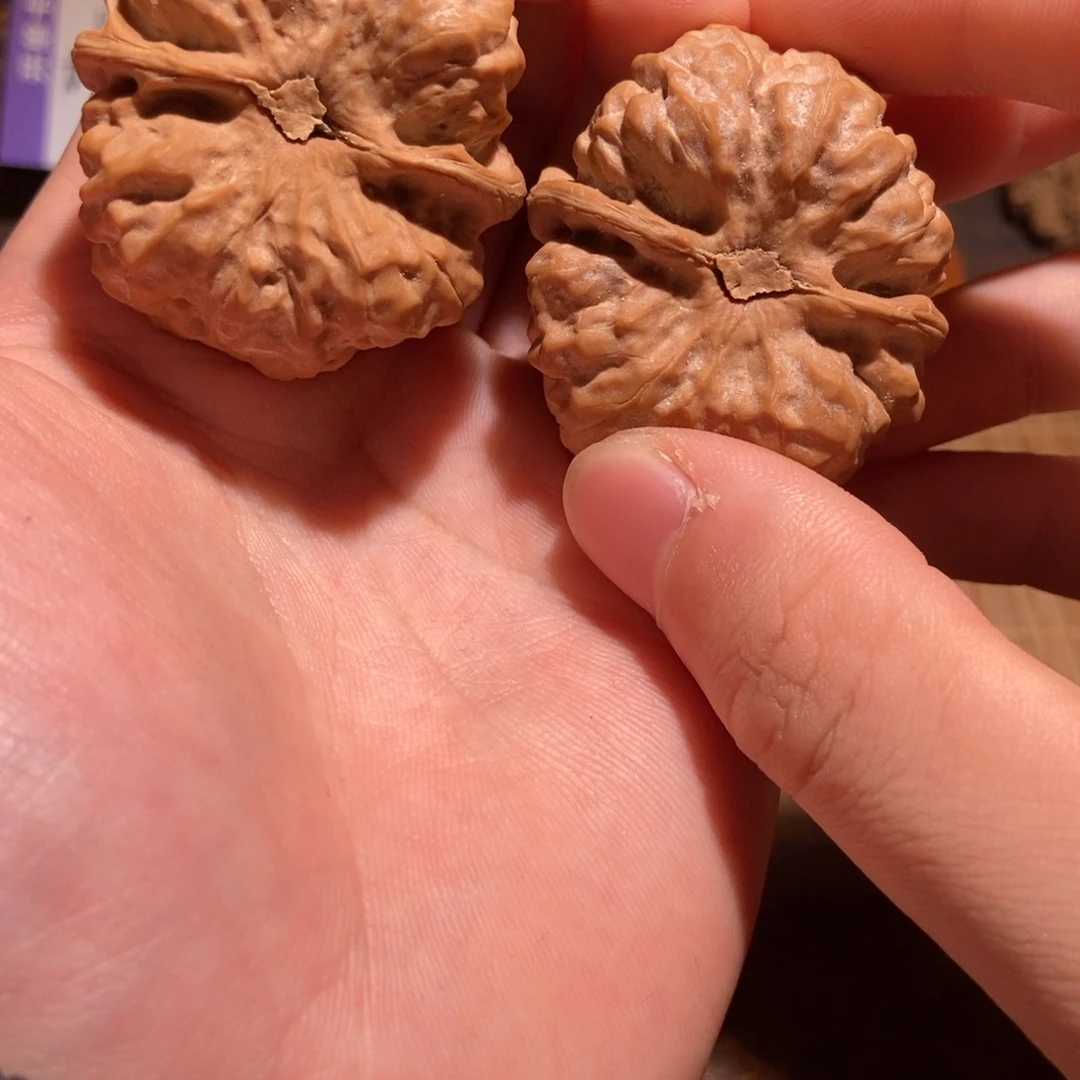 j***i文玩核桃吊坠蛤蟆头D17