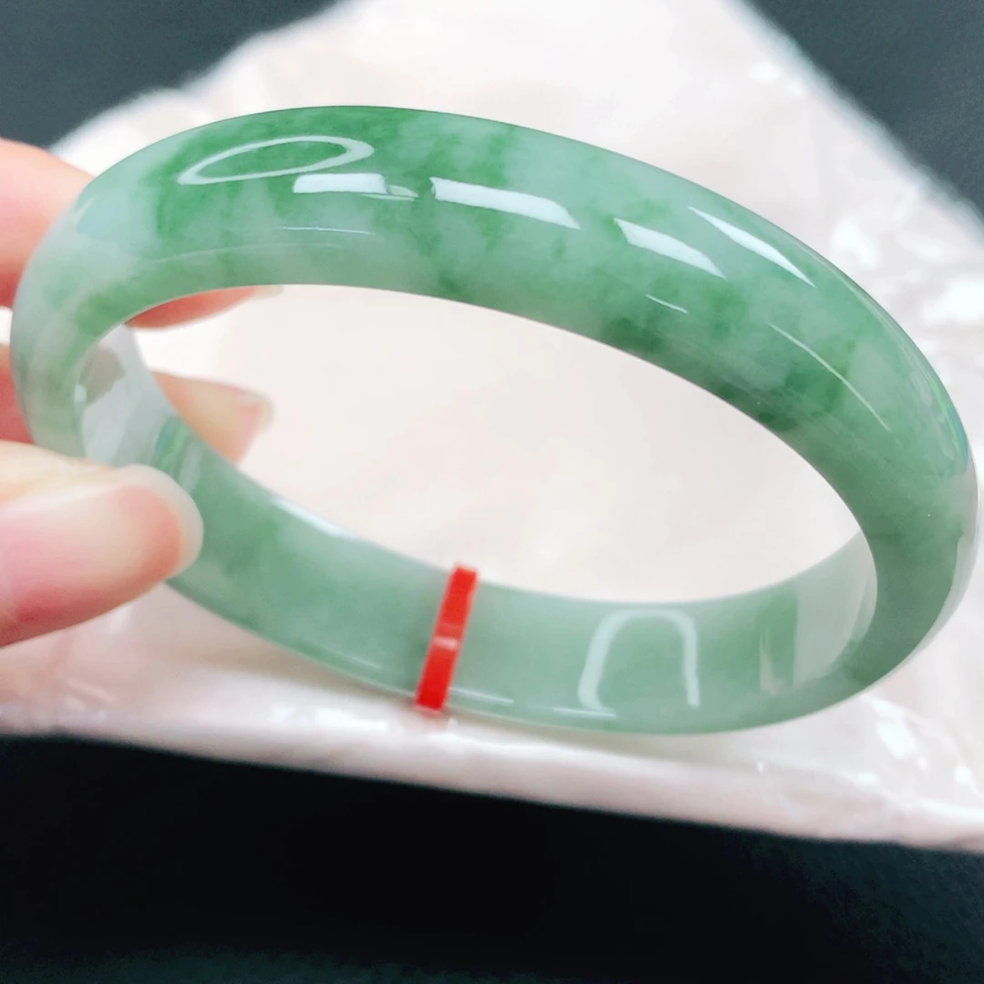 翡翠未镶嵌手镯58贵