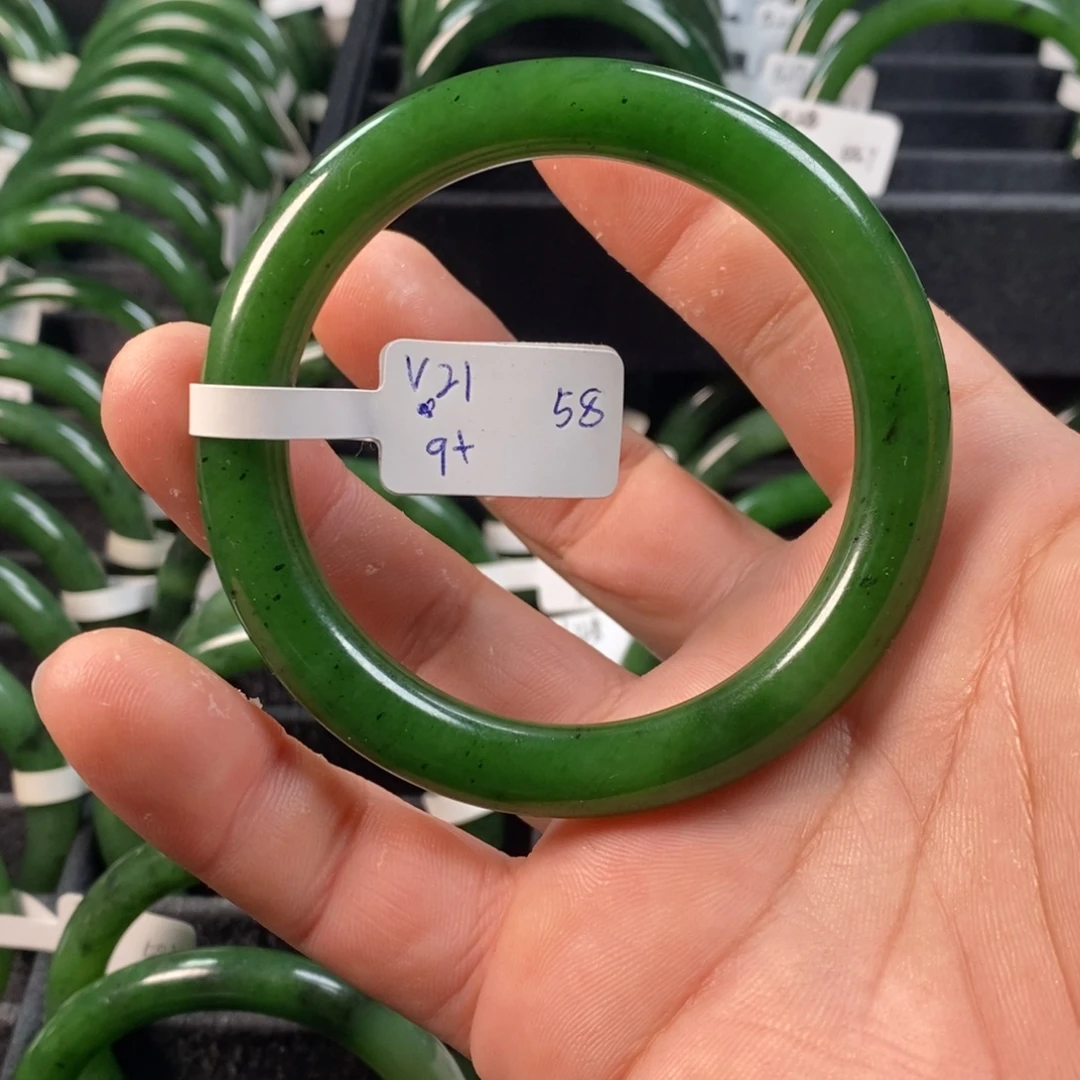 和田玉（碧玉）未镶嵌手镯有内裂58