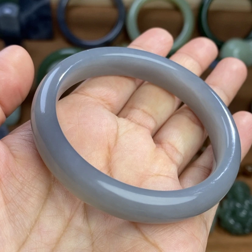 【闪购商品】未镶嵌和田玉挂件烟紫手镯55圈口