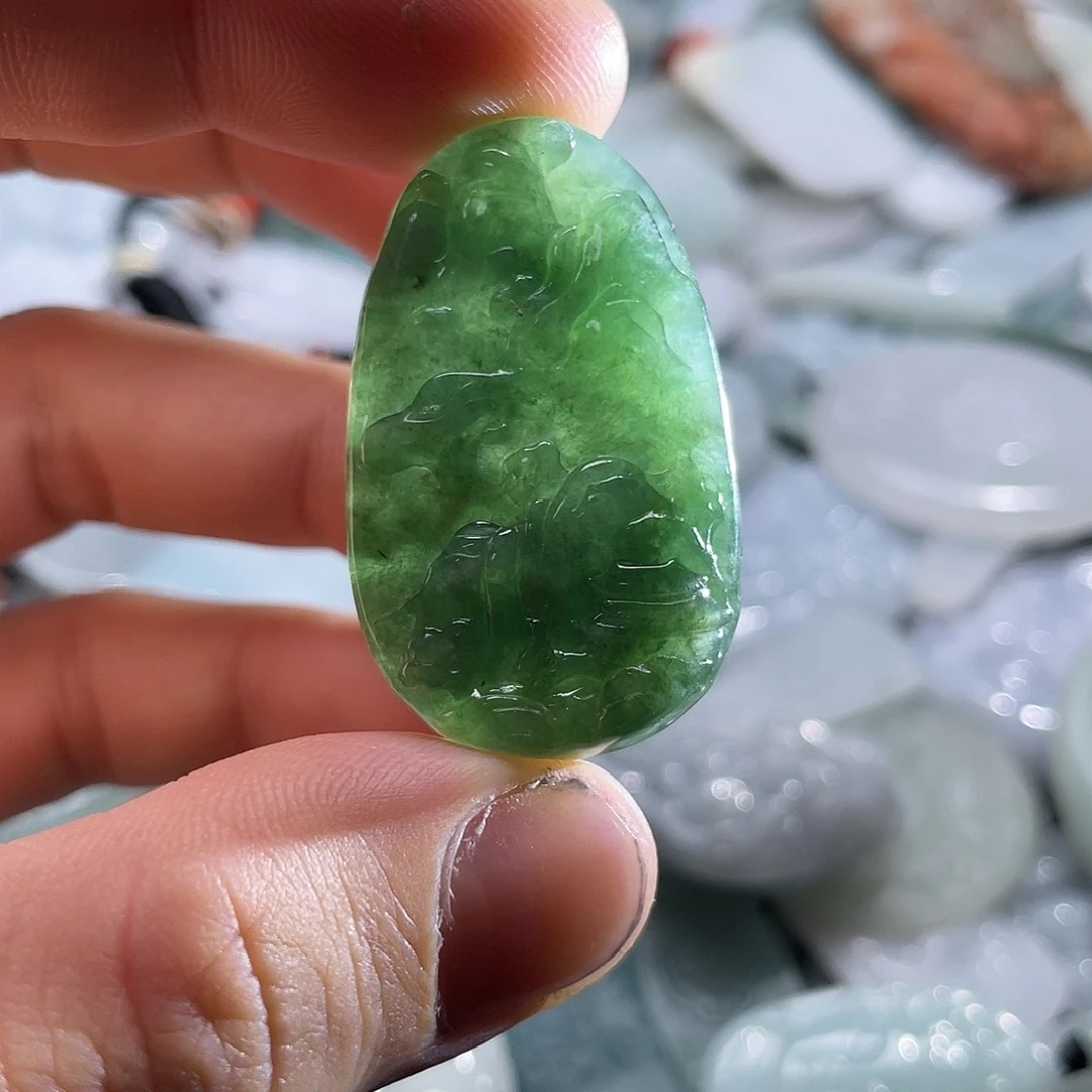 翡翠未镶嵌颈饰翡翠