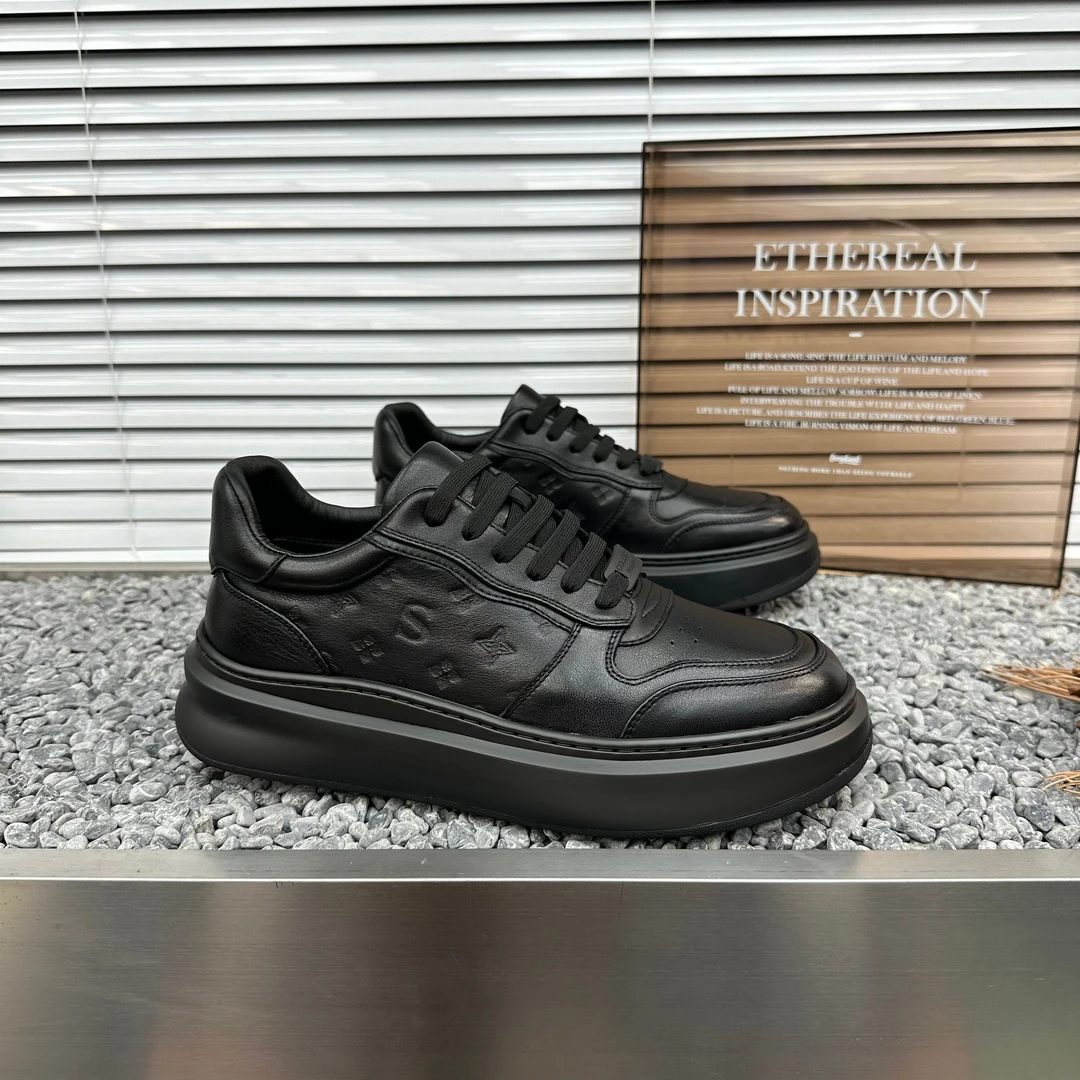 男士高端休闲潮鞋系带厚底板鞋透气轻便舒适时尚休闲男鞋简约板鞋