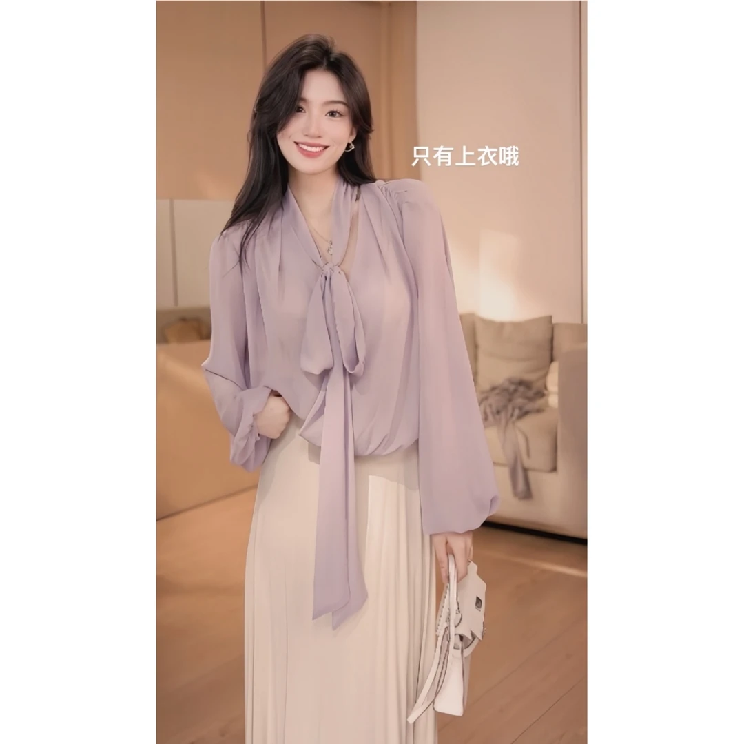 现货木木家  高级感气质温柔风V领飘带上衣H1509