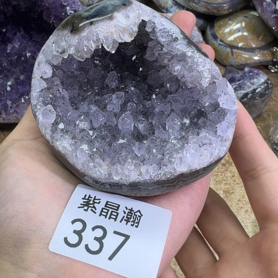 未镶嵌水晶大型摆件（非配饰）