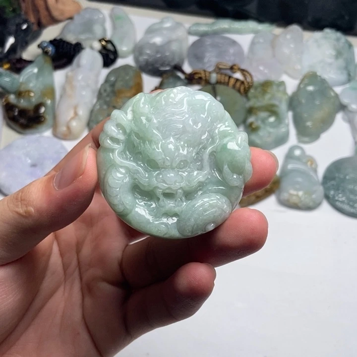 颈饰未镶嵌翡翠龙牌30