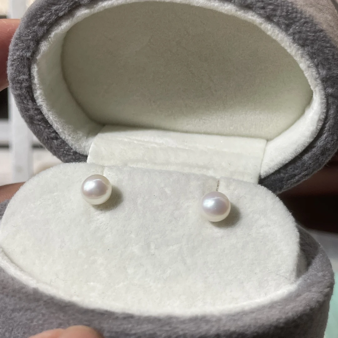 <新人必入>淡水极强光珍珠耳钉5-6mm