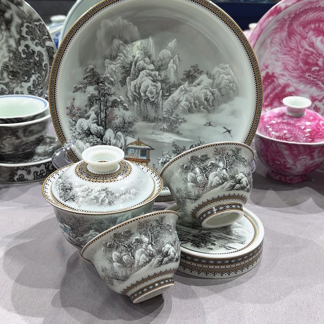 瓷片景德镇瓷器精品陈列